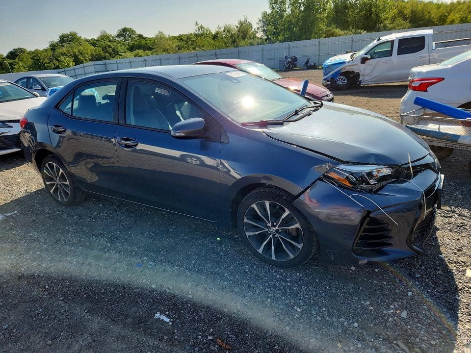 2017 TOYOTA COROLLA SE SE 4