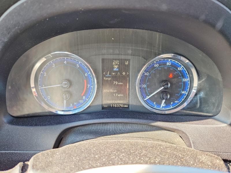 2017 TOYOTA COROLLA SE SE 9