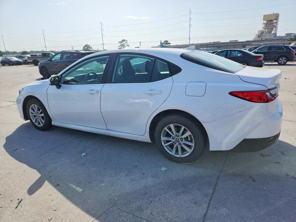 2026 TOYOTA CAMRY LE 2
