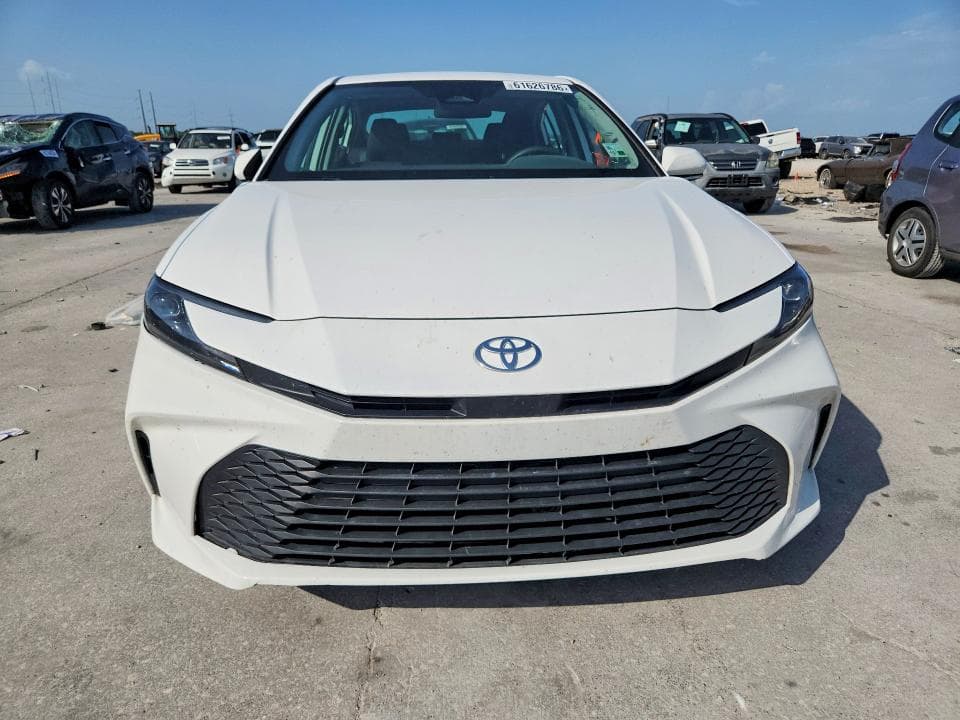 2026 TOYOTA CAMRY LE 5