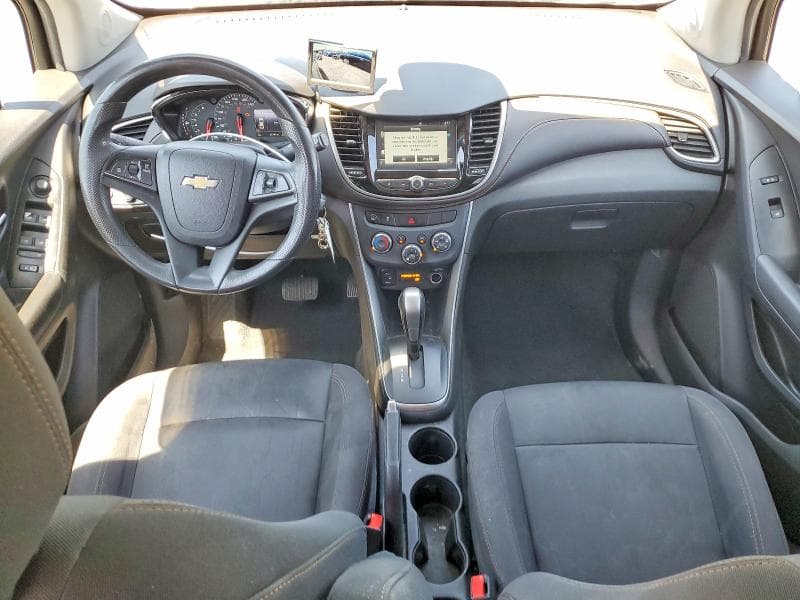2017 CHEVROLET TRAX 1LT 8