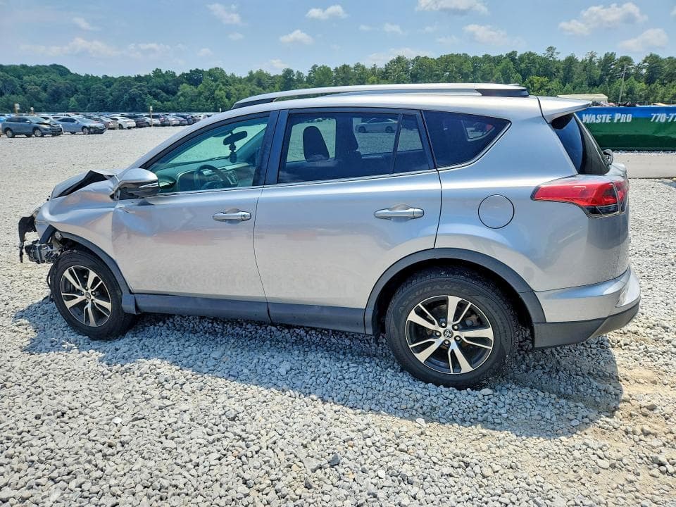 2018 TOYOTA RAV4 XLE 2