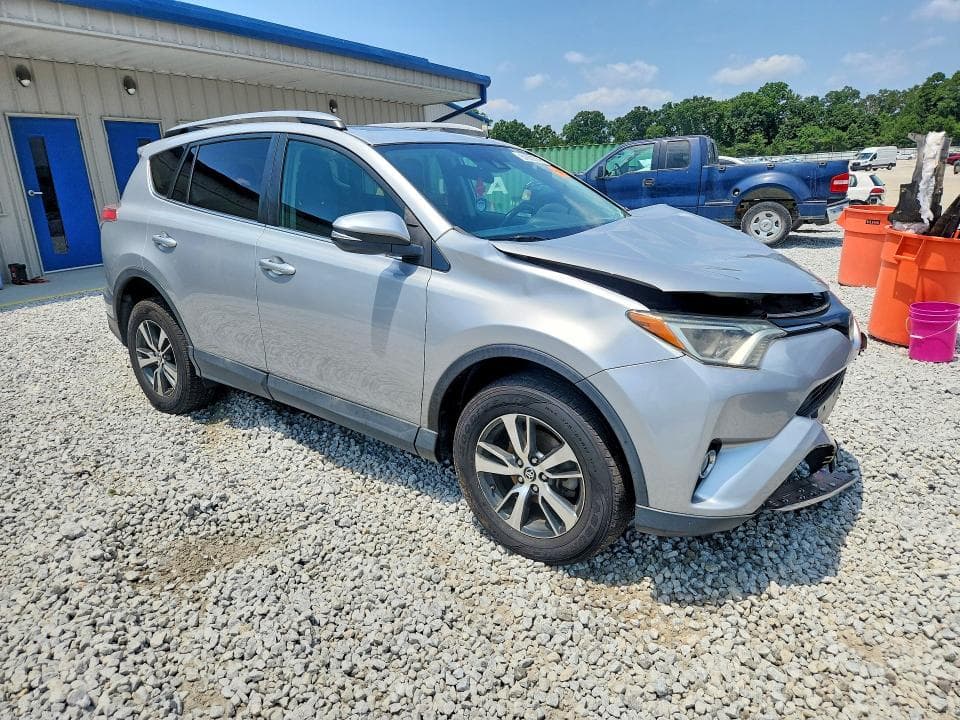 2018 TOYOTA RAV4 XLE 4