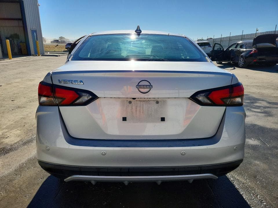 2025 NISSAN VERSA SV 6