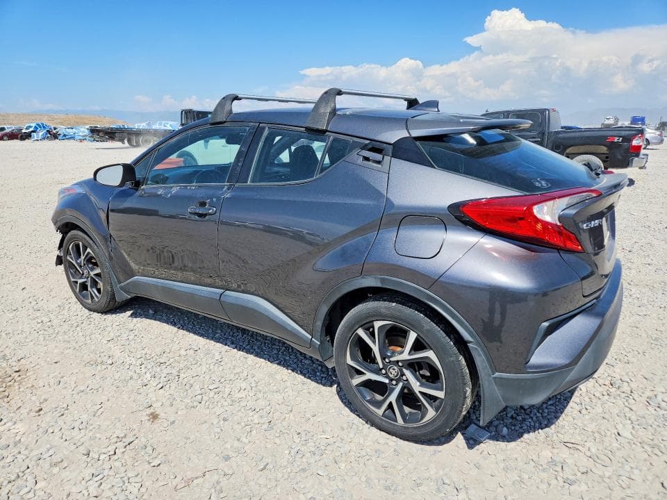 2018 TOYOTA C-HR XLE PREMIUM 2