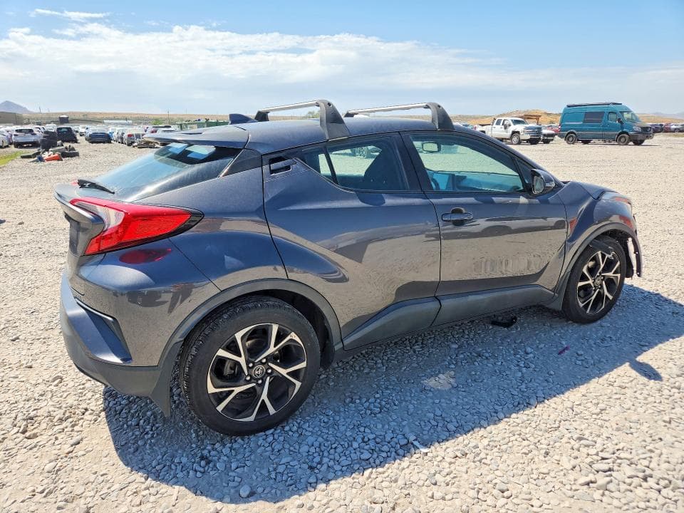 2018 TOYOTA C-HR XLE PREMIUM 3