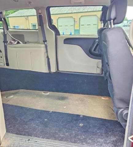 2017 DODGE GRAND CARAVAN SE 11