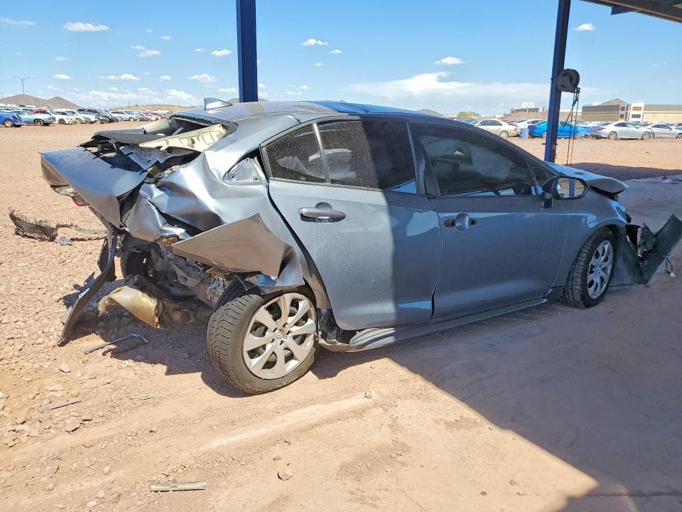 2022 TOYOTA COROLLA LE 3