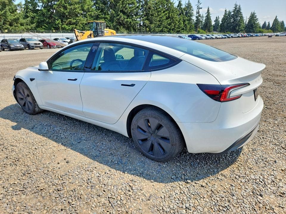 2025 TESLA MODEL 3 2