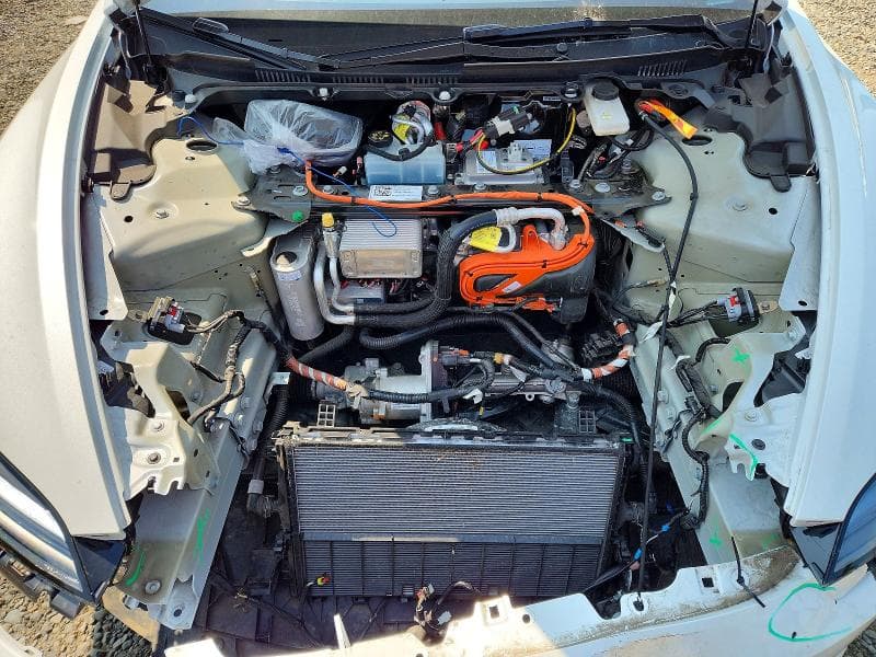 2025 TESLA MODEL 3 11