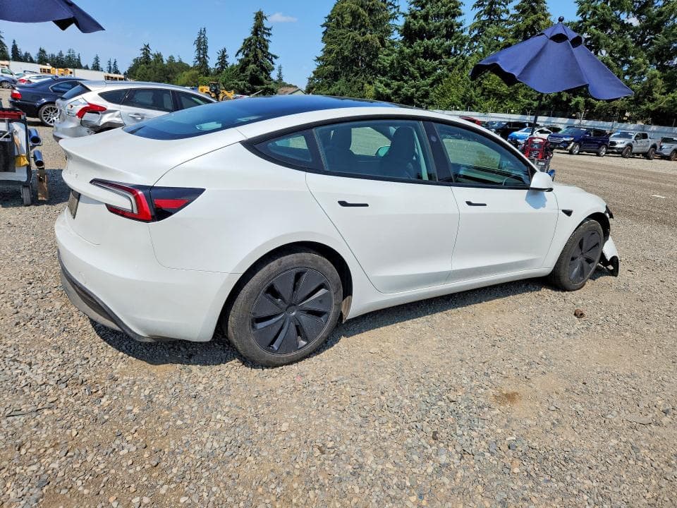 2025 TESLA MODEL 3 3