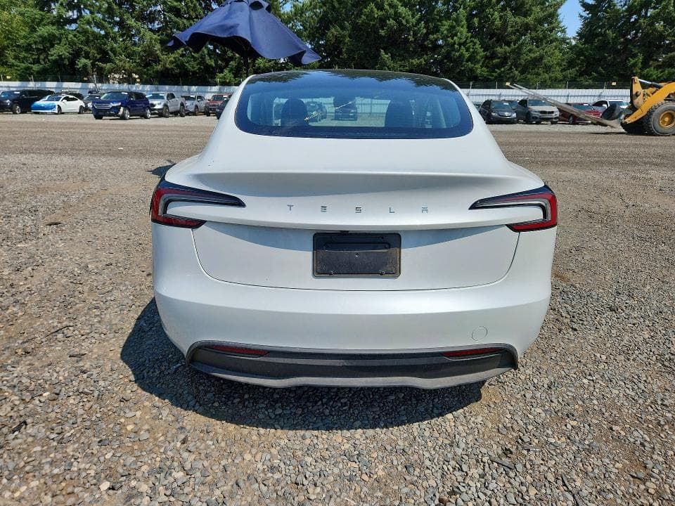 2025 TESLA MODEL 3 6