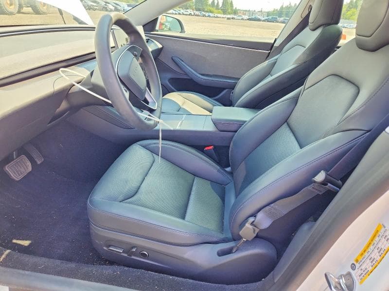 2025 TESLA MODEL 3 7