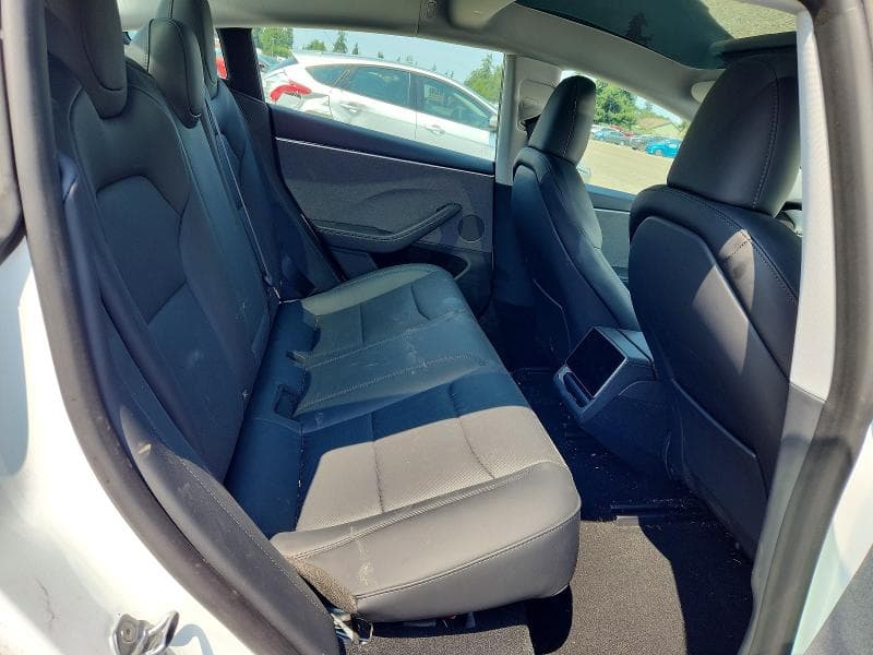 2025 TESLA MODEL 3 10