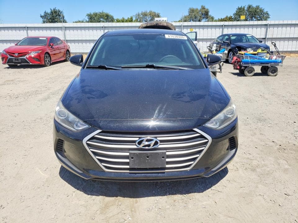 2018 HYUNDAI ELANTRA SE SE 5
