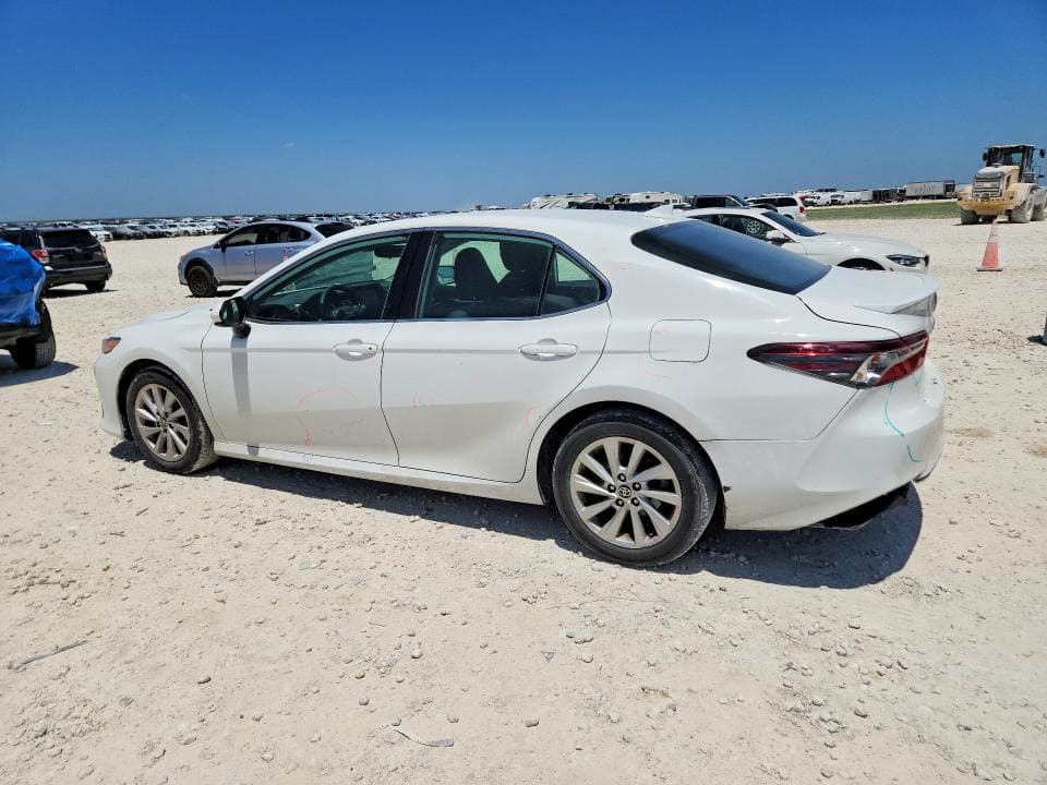 2023 TOYOTA CAMRY LE 2