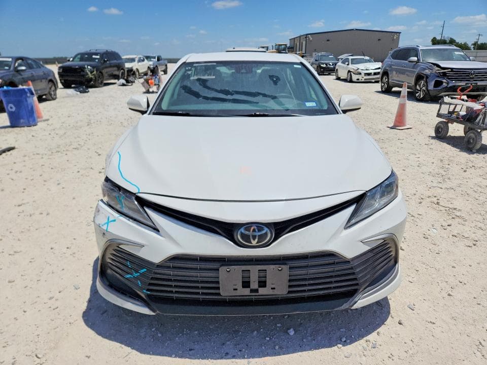 2023 TOYOTA CAMRY LE 5