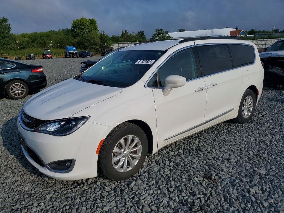 2017 CHRYSLER PACIFICA TOURING L - 1