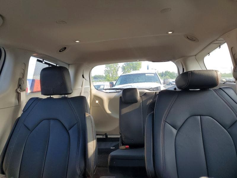 2017 CHRYSLER PACIFICA TOURING L 10