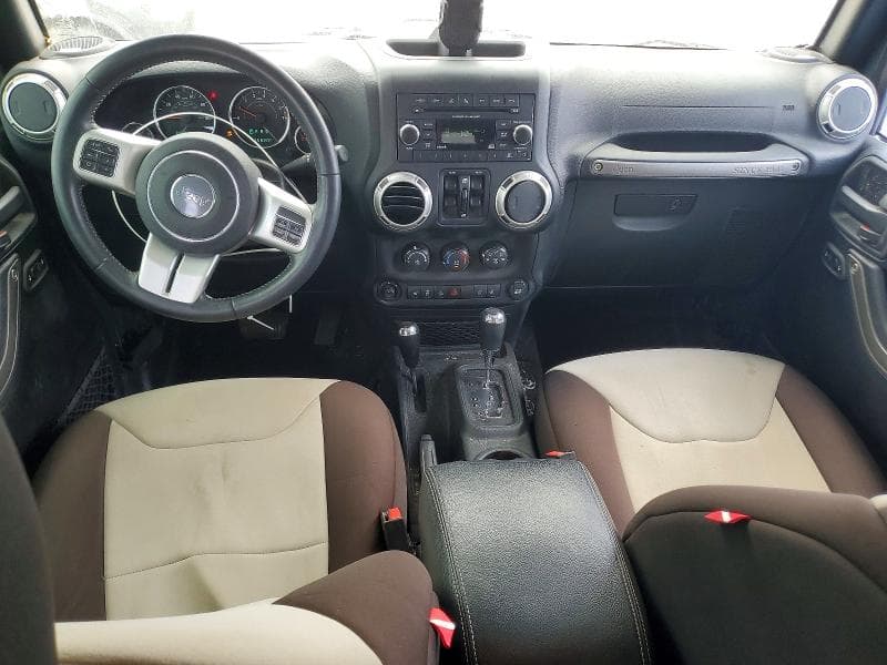 2017 JEEP WRANGLER UNLIMITED SAHARA 8
