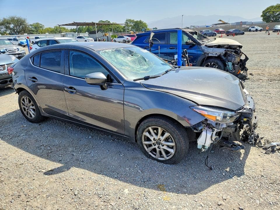 2017 MAZDA 3 SPORT 4