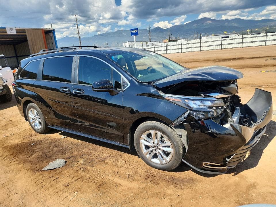 2024 TOYOTA SIENNA XLE 7-PASSENGER 4