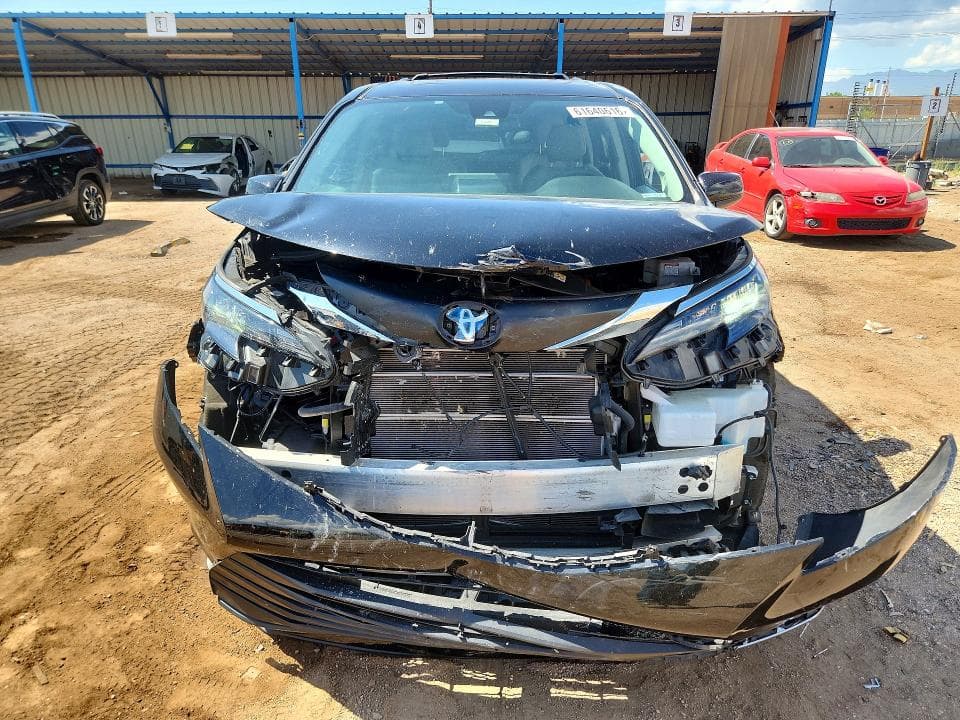 2024 TOYOTA SIENNA XLE 7-PASSENGER 5