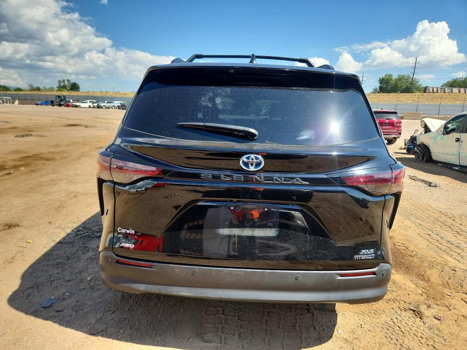 2024 TOYOTA SIENNA XLE 7-PASSENGER 6