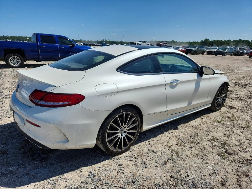 2017 MERCEDES-BENZ C 300 300 3