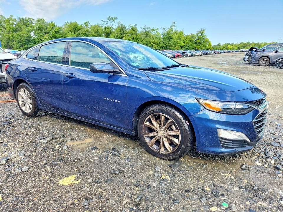 2022 CHEVROLET MALIBU LT 4