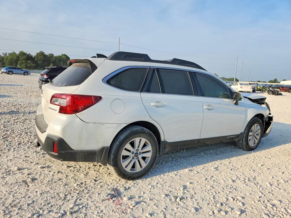 2018 SUBARU OUTBACK 2.5I PREMIUM 3