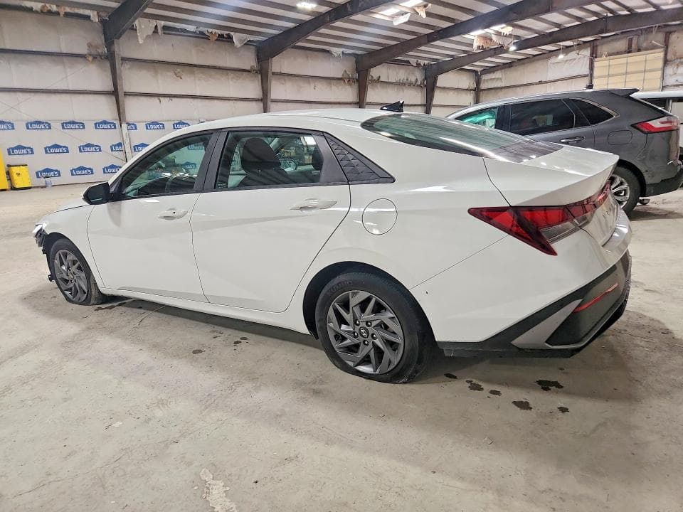 2024 HYUNDAI ELANTRA SEL 2