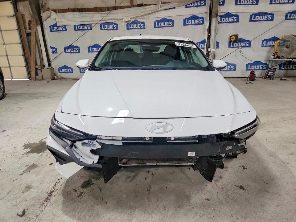 2024 HYUNDAI ELANTRA SEL 5