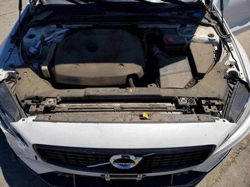 2021 VOLVO S60 T5 MOMENTUM 11