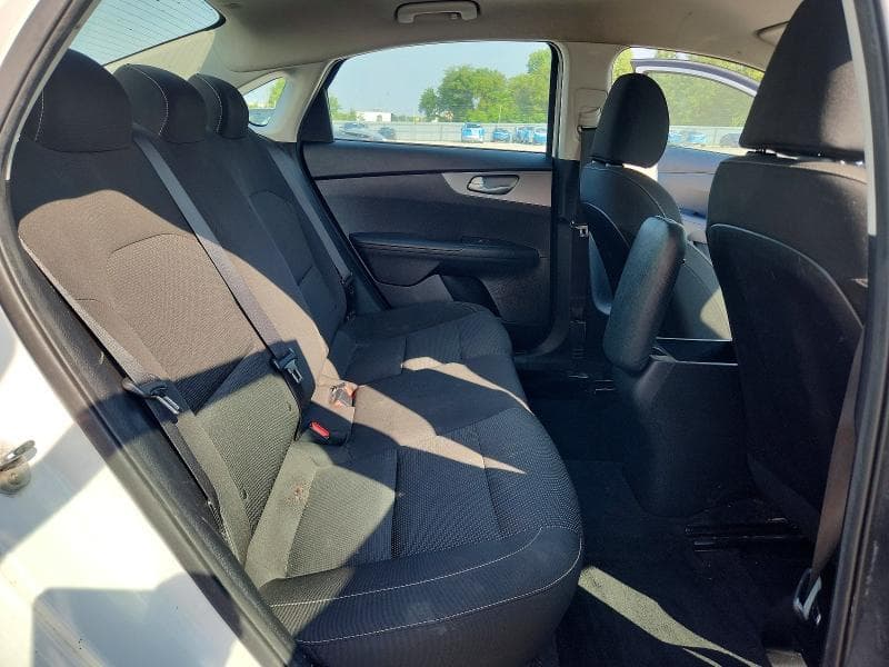 2019 KIA FORTE FE 10