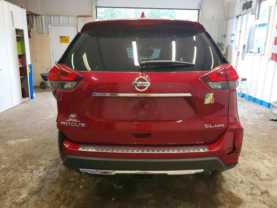 2017 NISSAN ROGUE SL 9