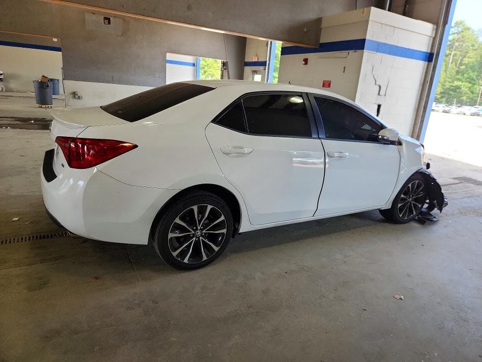 2017 TOYOTA COROLLA SE 5