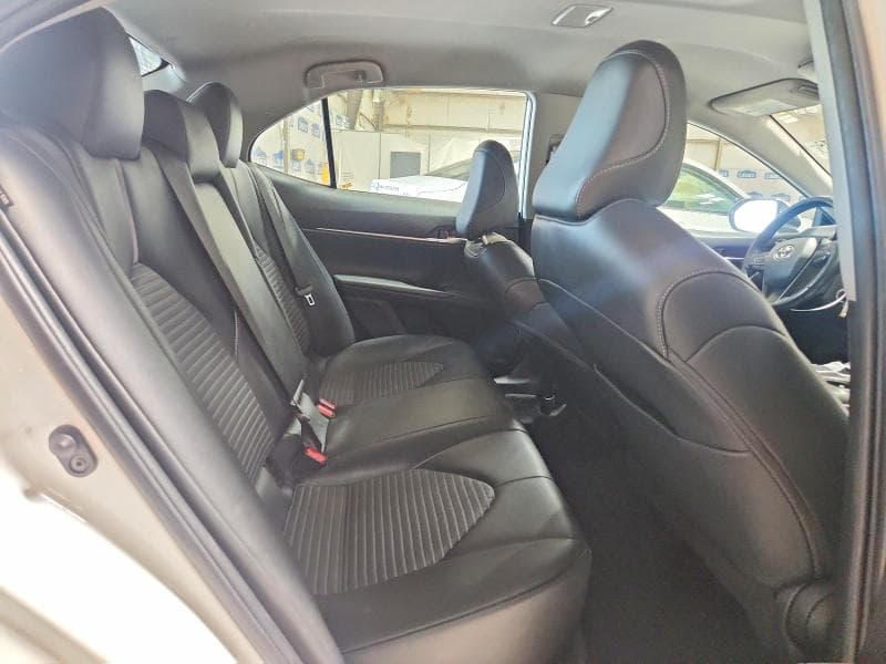 2022 TOYOTA CAMRY SE 10