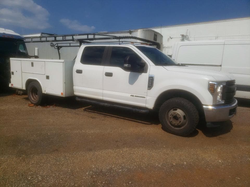 2019 FORD F350 XL 4