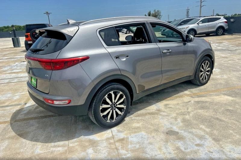 2017 KIA SPORTAGE EX 4