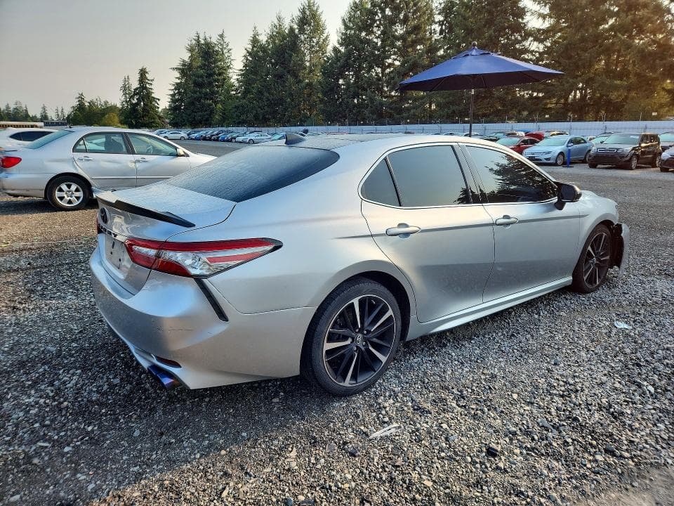 2018 TOYOTA CAMRY XSE V6 3