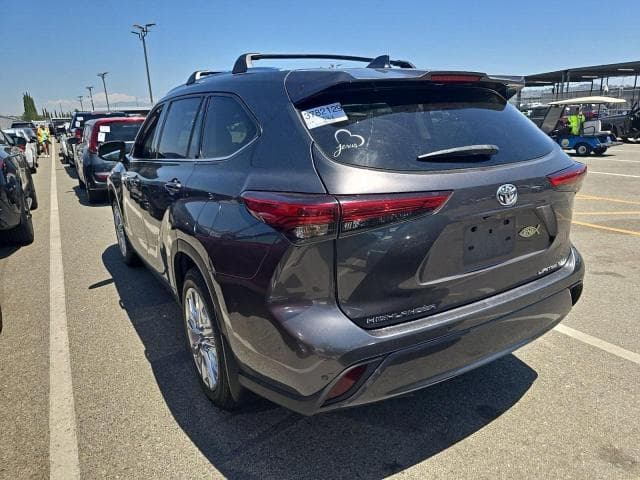 2020 TOYOTA HIGHLANDER LIMITED 3