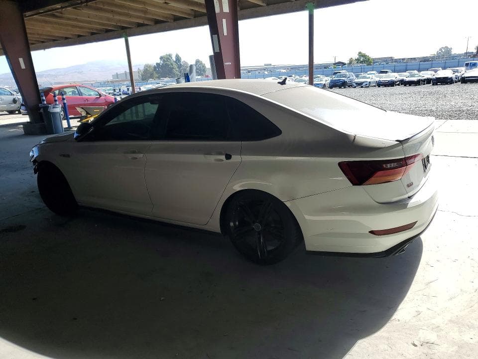 2019 VOLKSWAGEN JETTA GLI 2