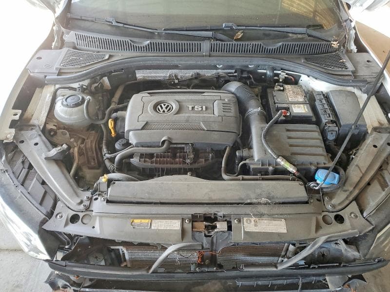 2019 VOLKSWAGEN JETTA GLI 11