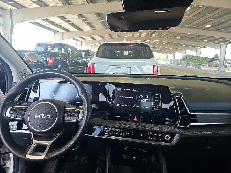 2023 KIA SPORTAGE LX 9