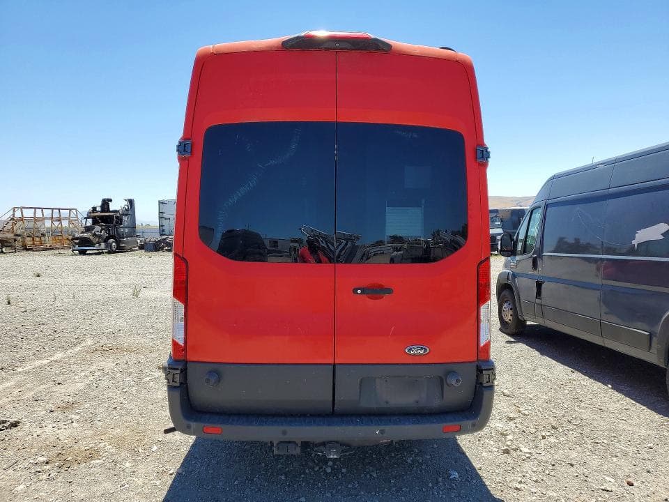 2018 FORD T-350 7