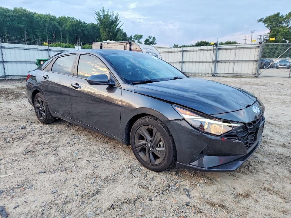 2021 HYUNDAI ELANTRA SEL 4