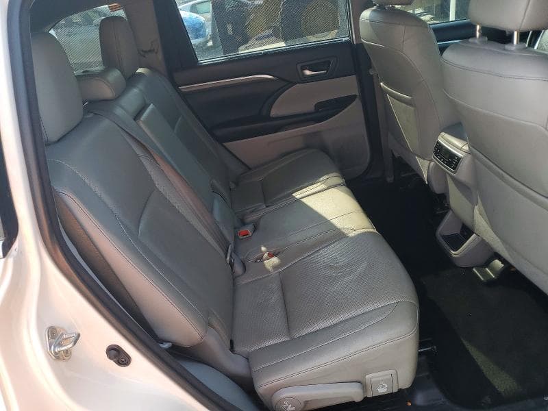 2018 TOYOTA HIGHLANDER LIMITED PLATINUM 11