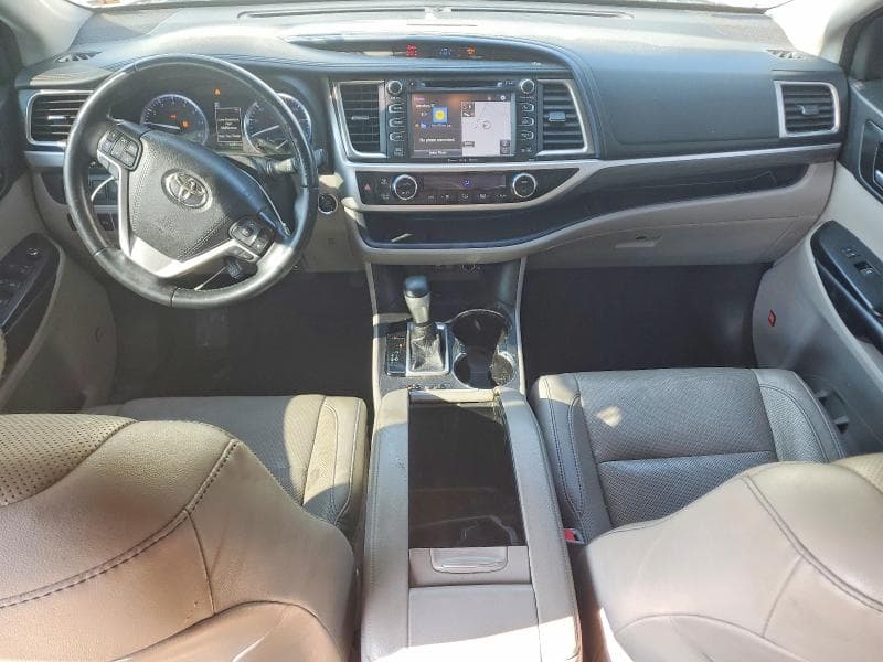 2018 TOYOTA HIGHLANDER LIMITED PLATINUM 8