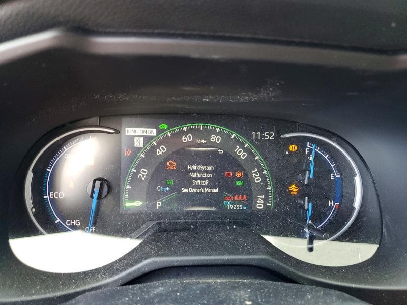 2024 TOYOTA RAV4 HYBRID XLE 9